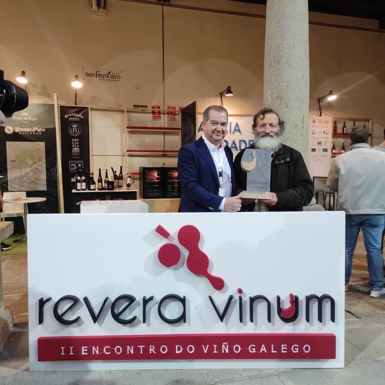 Lee más sobre el artículo Revera Vinum cierra sus puertas con el reconocimiento del sector a Francisco Rego